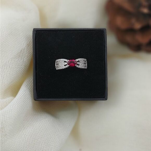 925 Sterling Silver Ruby Wreath Ring - Picture 9 of 13